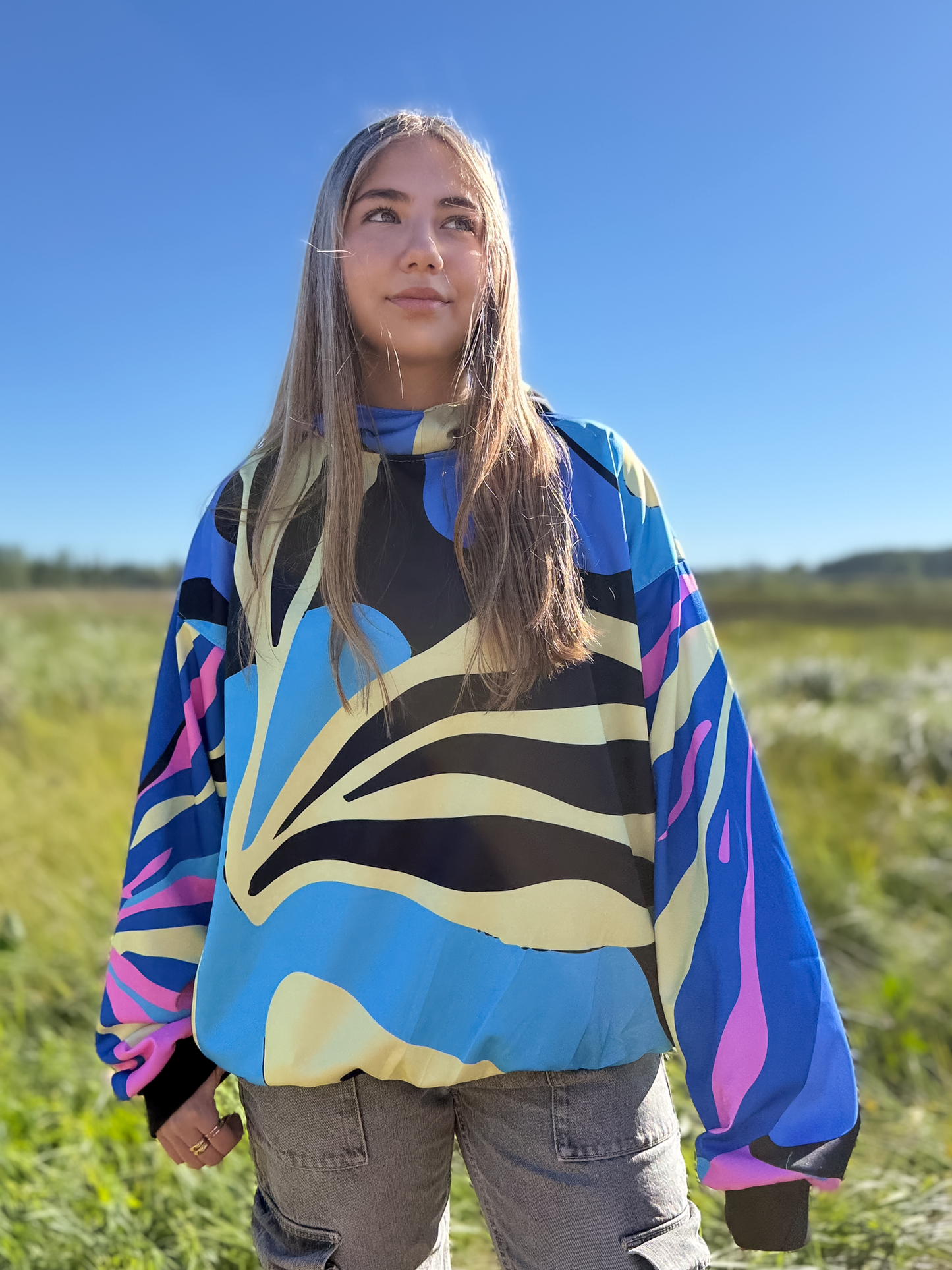 Polerón Hoodie Jardin Doris + Tote Bag Ciervo de ¡REGALO SOLO POR LANZAMIENTO!