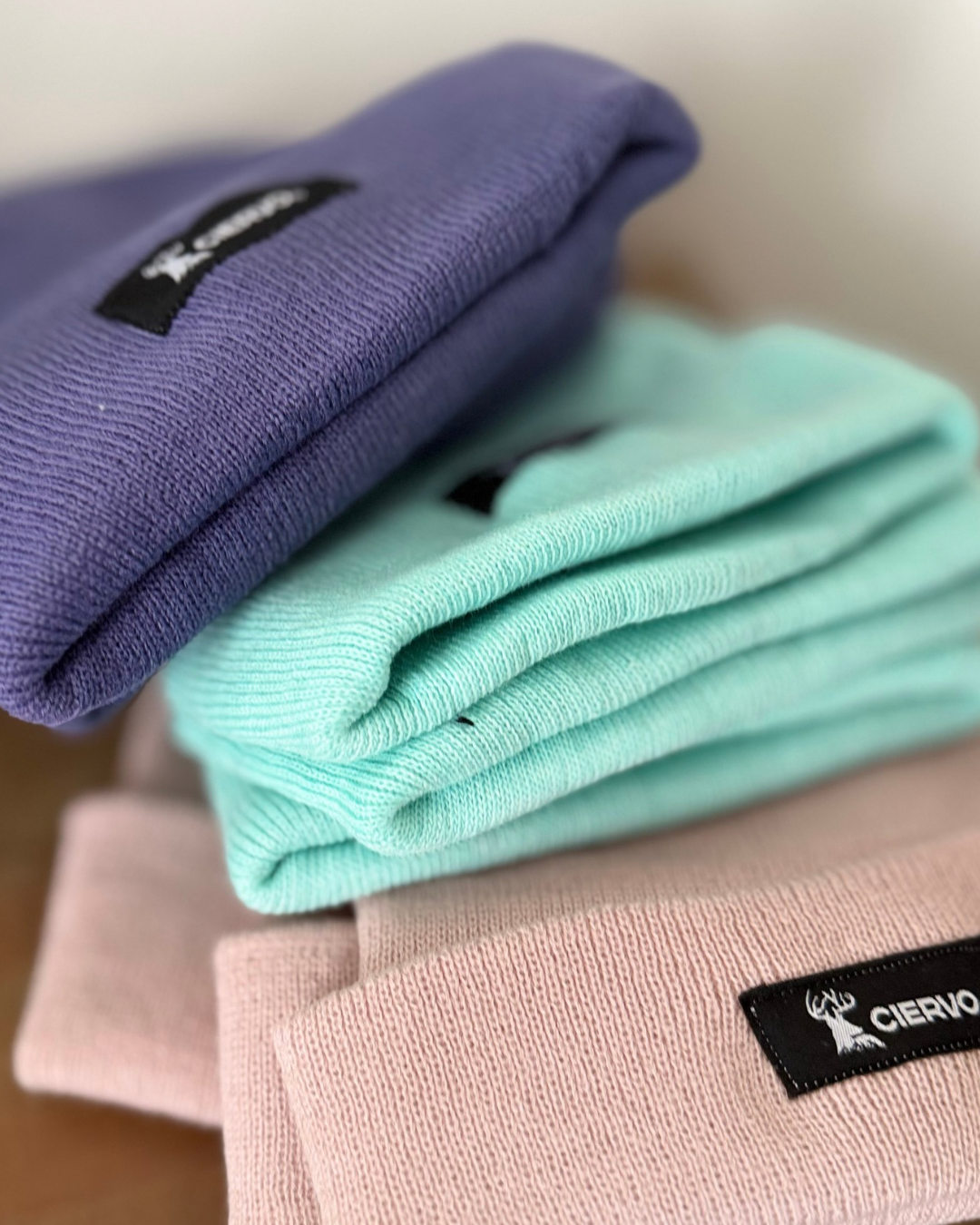 Gorro Celeste Pastel