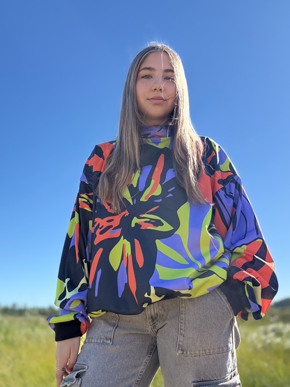 Polerón Hoodie Peonias de medianoche + Tote Bag Ciervo de ¡REGALO SOLO POR LANZAMIENTO!