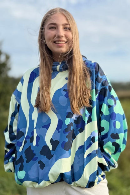 Polerón Hoodie Laguna Azul + Tote Bag Ciervo de ¡REGALO SOLO POR LANZAMIENTO!