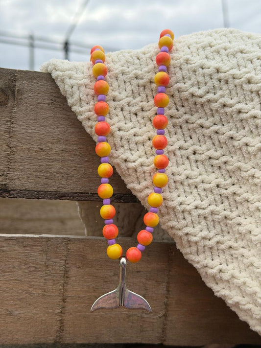 Collar Cola de Ballena Corales